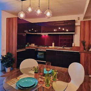 Apartament Free Parking & Self Check-in Westside Near The Lake, Lacul Morii, Near Metro Stations Sector 6, Bucureşti