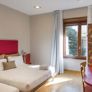 vizitați hotelul